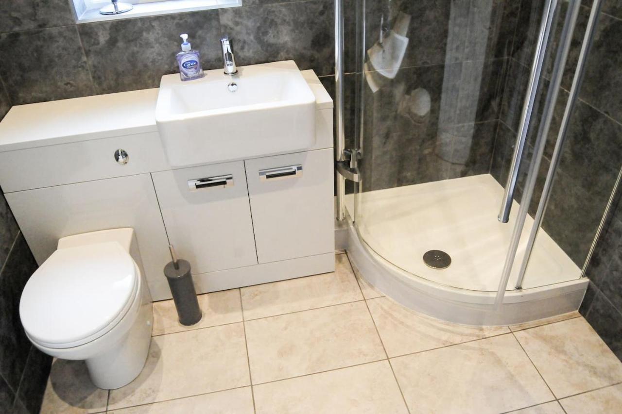 Fabulous Family Home Near The Hydro And West End Γλασκώβη Εξωτερικό φωτογραφία